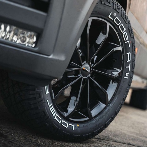 Rim and tire set RUUUD Craftstar 18 inch Aluminium Black MAN TGE 2017-2022