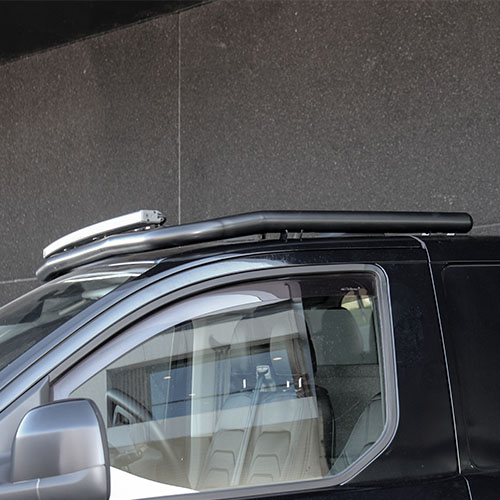 [150LBZF-CUS] Roof light bar Front black Ford Transit Custom 2023+
