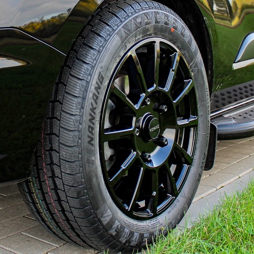 Wheelset Romac Stealth 18 inch gloss black Ford Transit 2024+